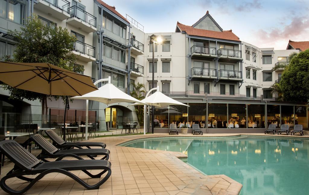 Pagoda Resort & Spa Perth Exteriör bild